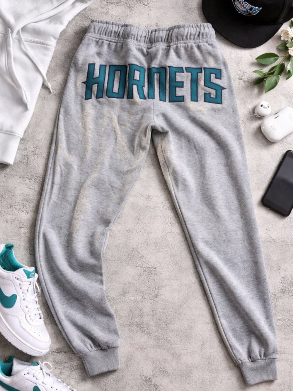 NBA Charlotte Hornets Sweatpants Gray Joggers Small Blue Logo